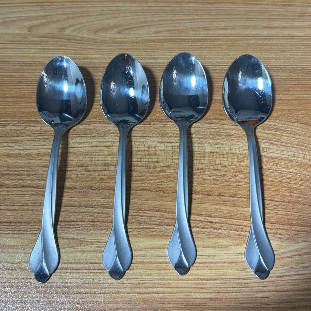 Oneida Tribeca Satin Stainless Steel Glossy Spoons Set of 4 USA Made